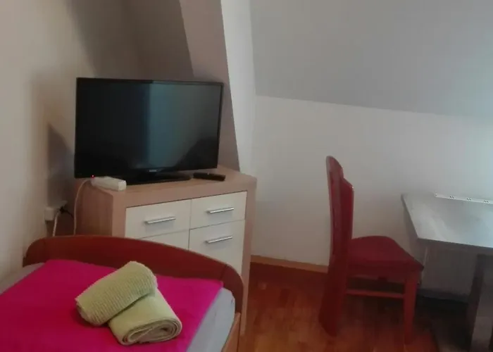 Prem Bed & Breakfast 3*